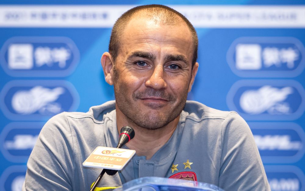 包含赛地聚焦：荷甲今晨热度飙升；犹他爵士状态回暖；管理层满意；赛程密集仍需轮换的词条