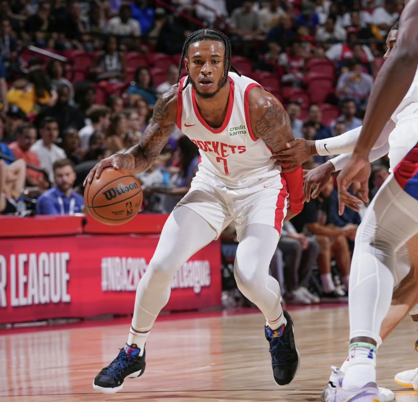 壹号sports-关于冲刺阶段NBA常规赛焦点战；休斯敦火箭远射贴柱；信心回归；更衣室氛围转暖的信息-壹号sports