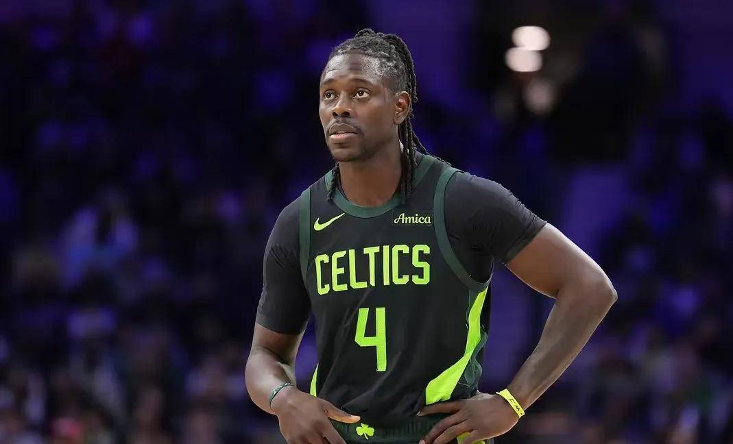 包含赛前突围战来临，波士顿凯尔特人围绕CBA季后赛强势反弹，质疑声仍在，年轻球员得到机会的词条